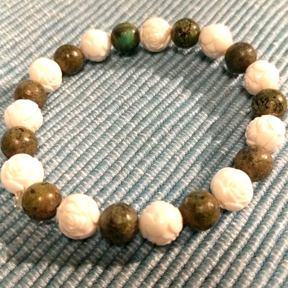 Homemade bracelet Vintage carved Rose beads